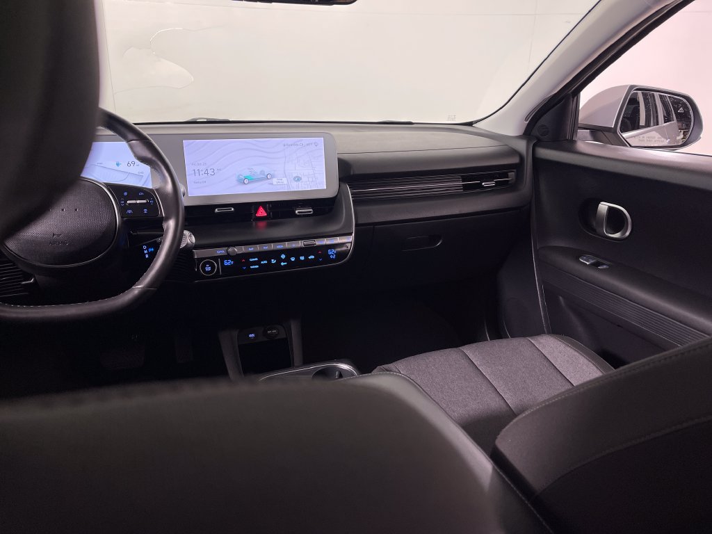 Certified 2024 Hyundai Ioniq 5 SEL AWD/4WD image 18