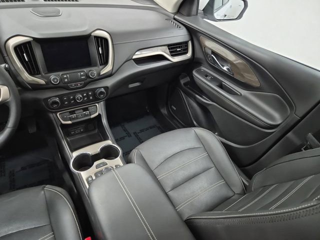 Used 2023 GMC Terrain Denali image 17