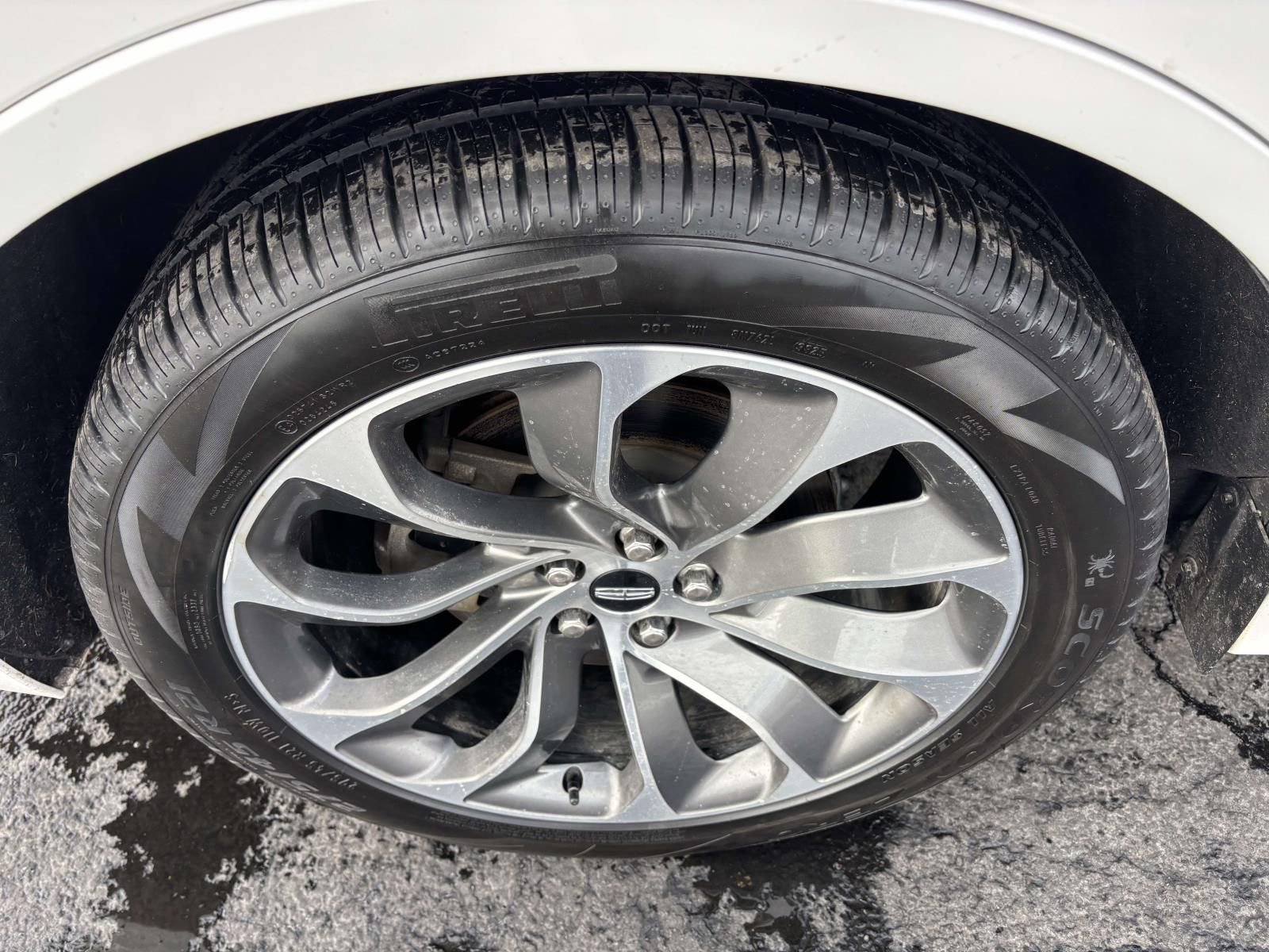 Used 2023 Lincoln Aviator Grand Touring w/ Equipment Group 301A image 12