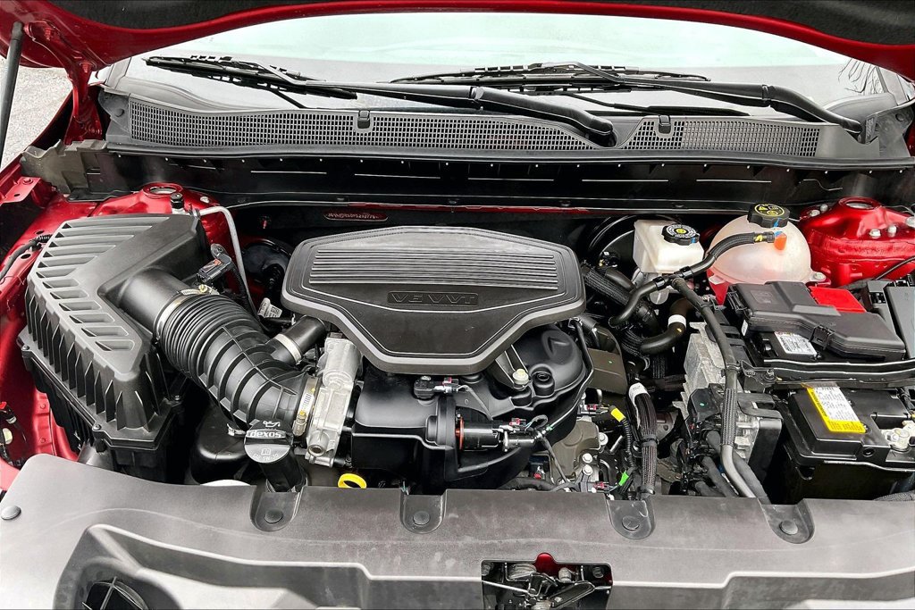 Used 2023 Chevrolet Blazer LT w/ Sound & Technology Package FWD image 33
