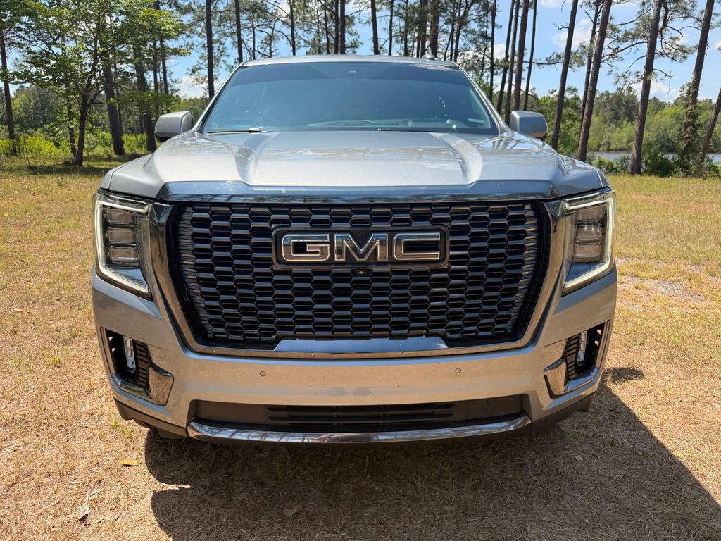 Used 2024 GMC Yukon XL Denali Ultimate AWD/4WD image 8