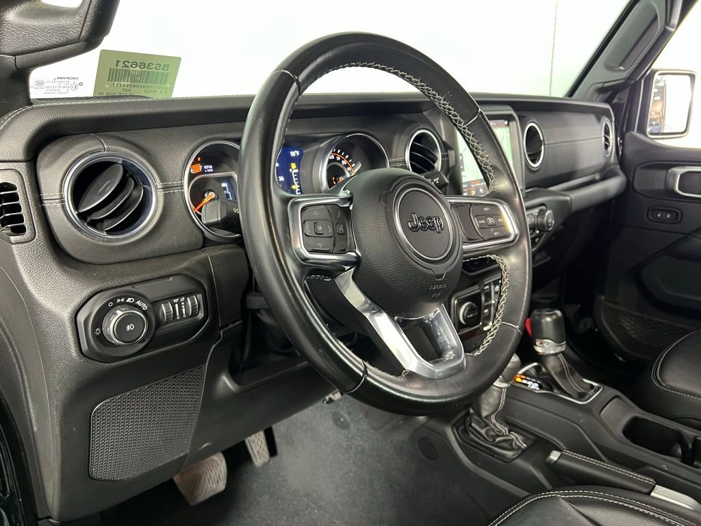 Used 2022 Jeep Wrangler Unlimited Sahara image 21