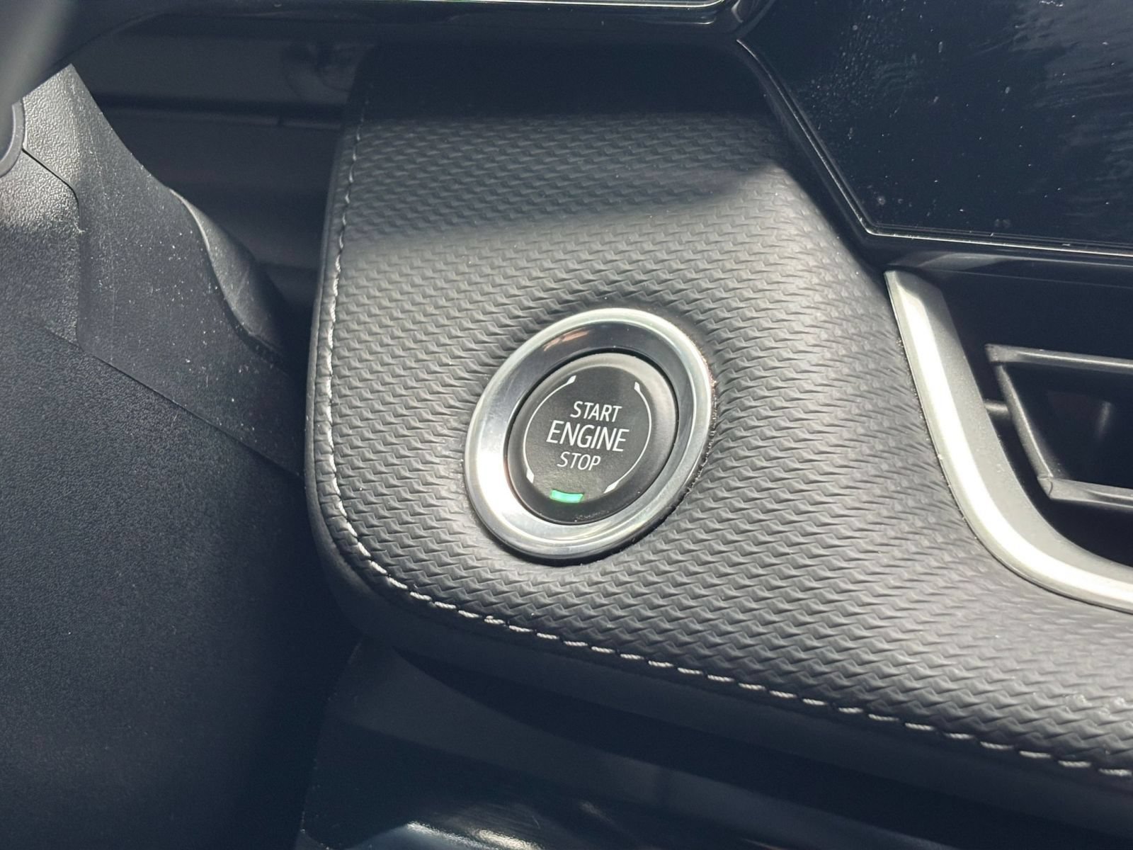 Used 2025 Chevrolet Equinox LT FWD image 22