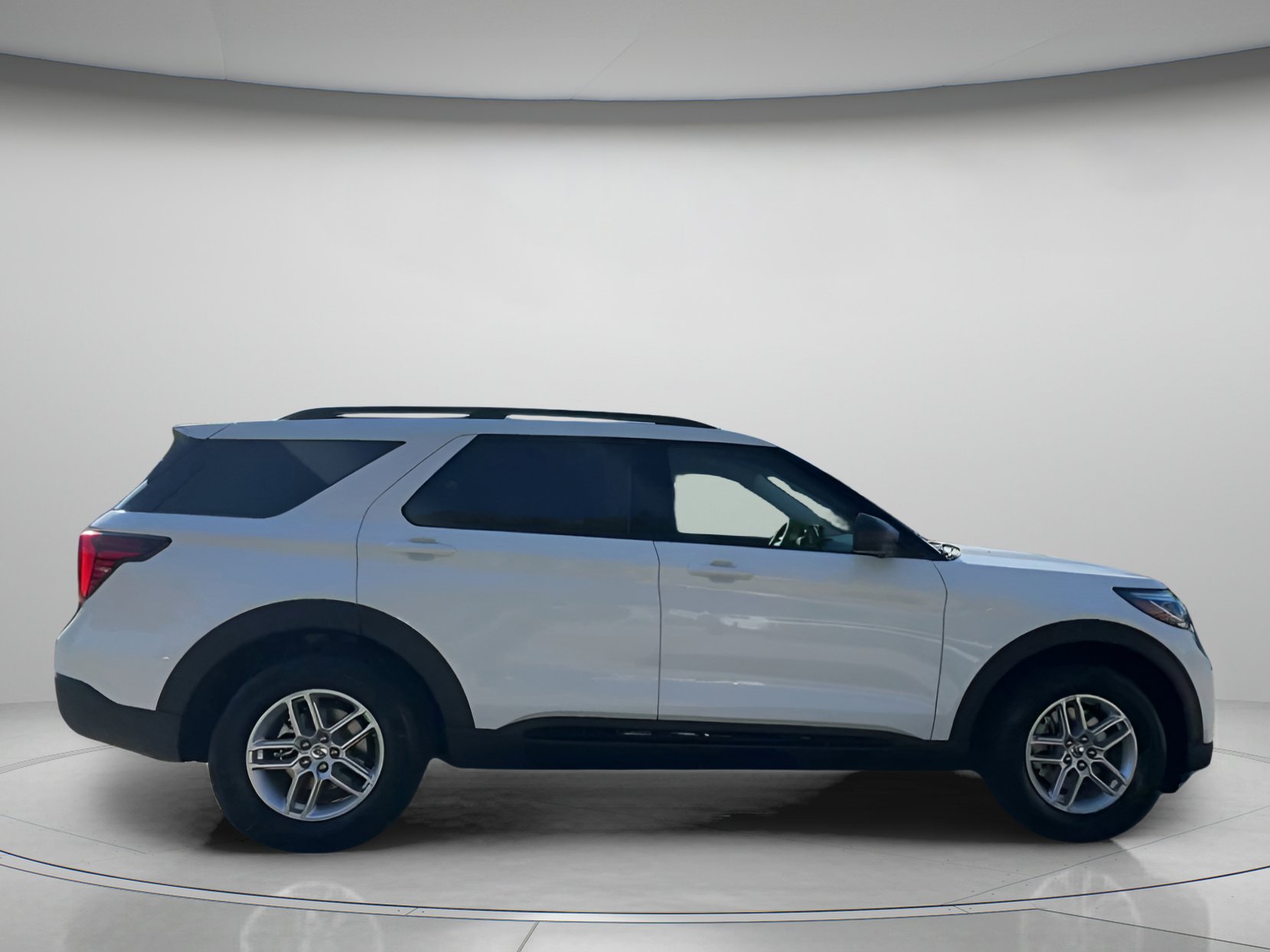 New 2026 Ford Explorer Active RWD image 36