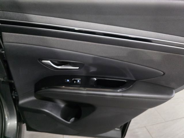 Used 2022 Hyundai Tucson Limited w/ Cargo Package image 12
