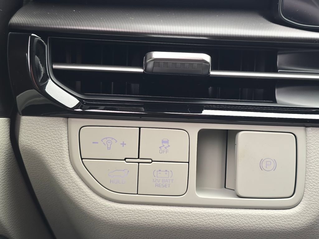 New 2026 Kia Sportage EX image 17