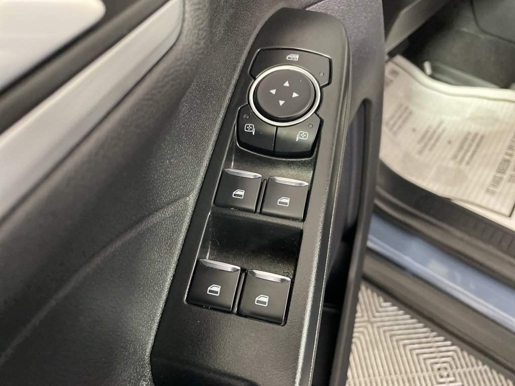 Used 2024 Ford Escape SE w/ PHEV Premium Package image 17