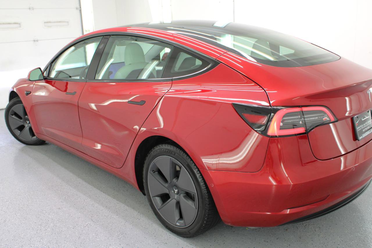 Used 2021 Tesla Model 3 Standard Range Plus RWD image 16