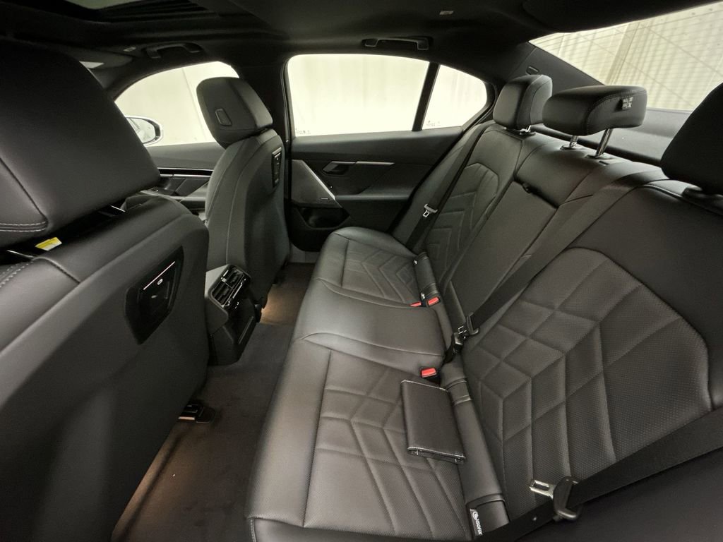 Certified 2025 BMW 530i xDrive image 24