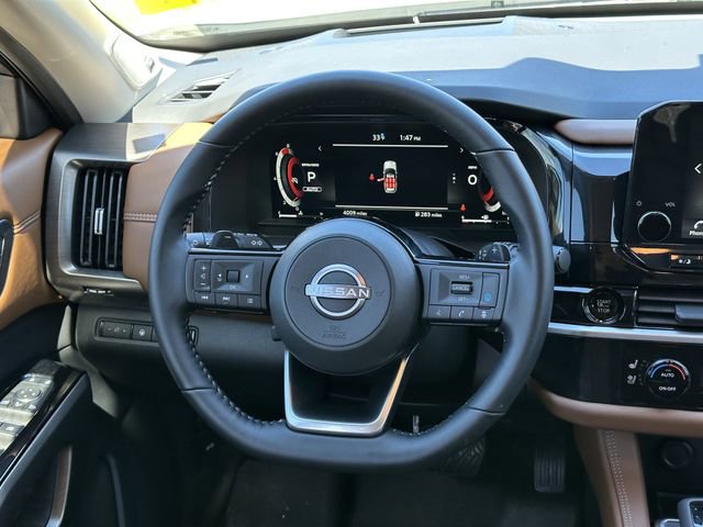 Certified 2025 Nissan Pathfinder Platinum w/ Lighting Package (N92) image 25