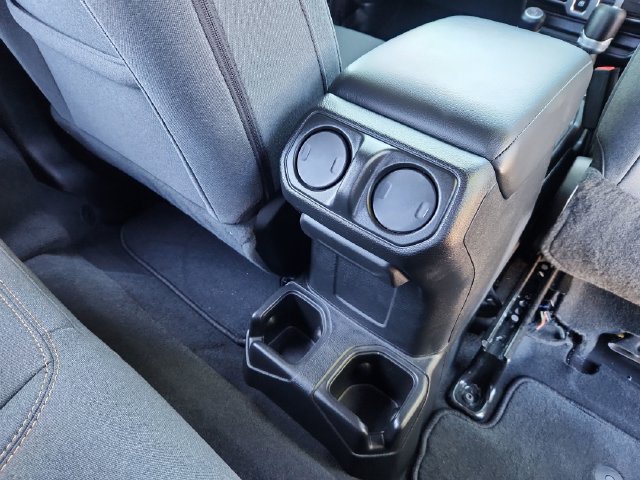 Used 2025 Jeep Wrangler Sport AWD/4WD image 29