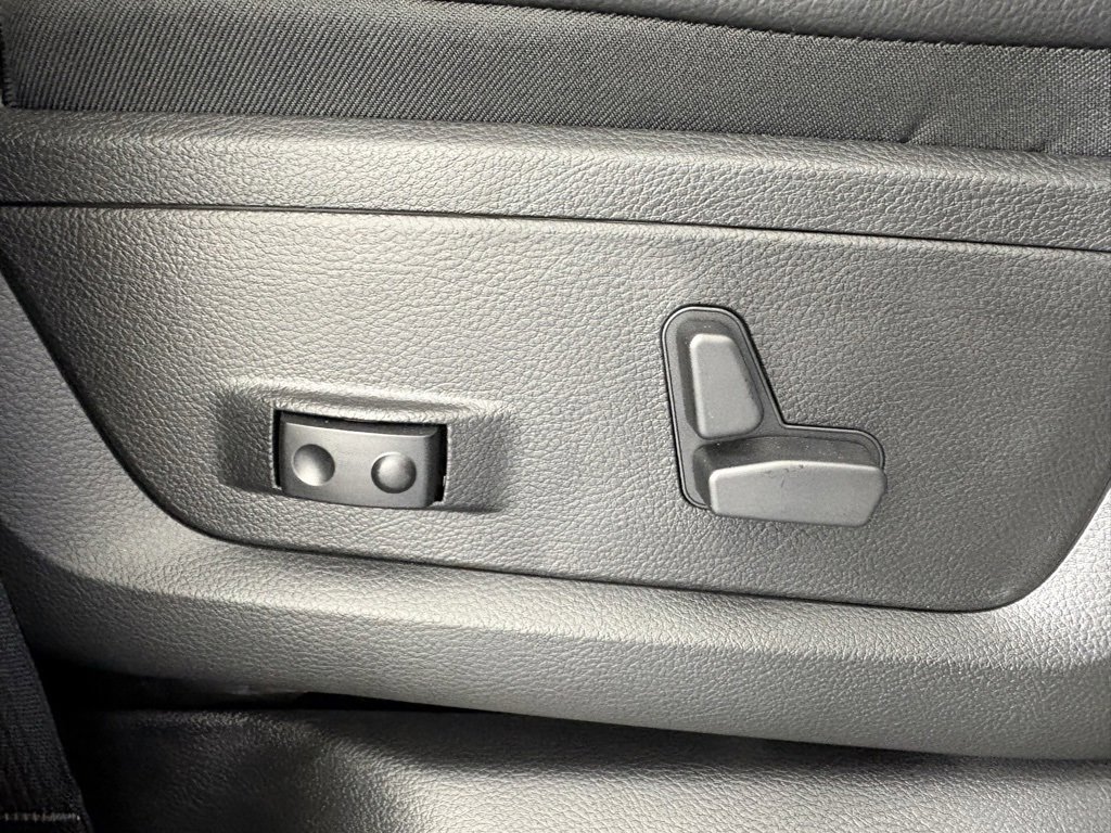 Used 2026 RAM 3500 Laramie w/ Towing Technology Group image 37