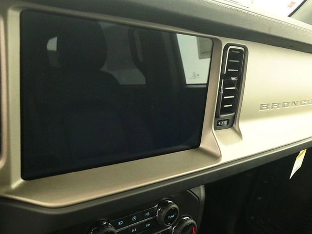 New 2026 Ford Bronco Outer Banks image 16