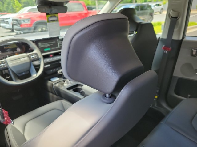 New 2027 Kia Seltos EX FWD image 13