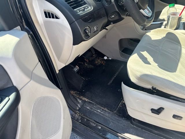 Used 2012 Dodge Grand Caravan Crew w/ Crew Value Pkg FWD image 15