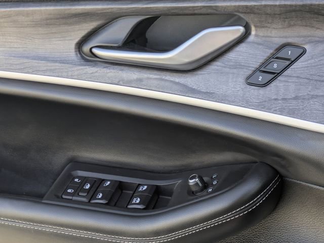 Used 2022 Jeep Grand Cherokee Limited image 22