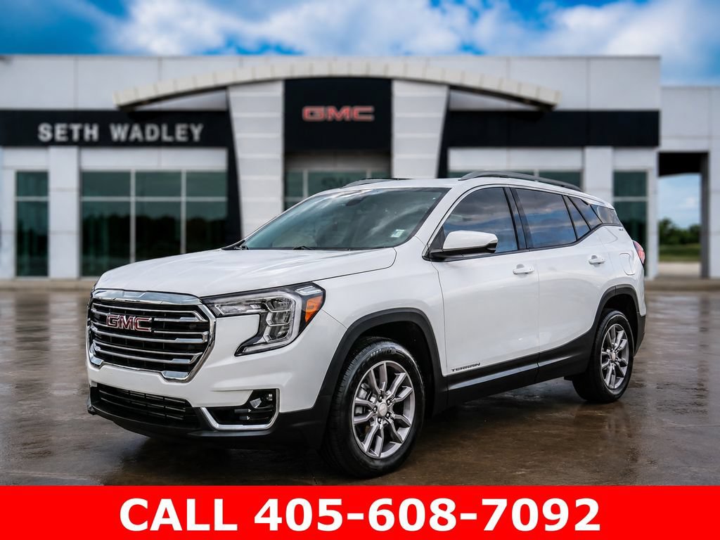 Certified 2024 GMC Terrain SLT AWD/4WD image 3