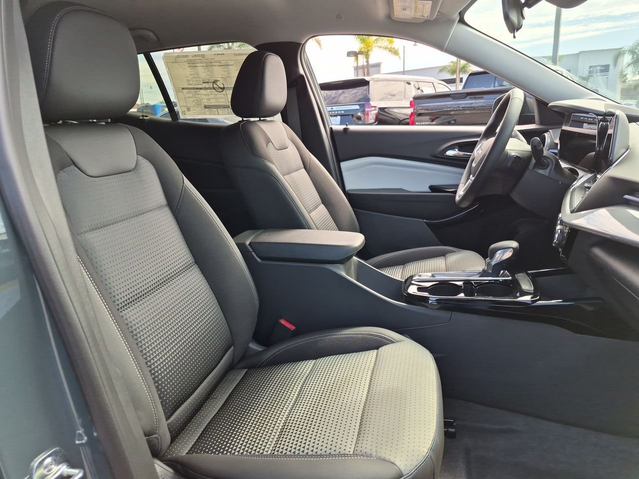 New 2026 Chevrolet Trax LT w/ Driver Confidence Package FWD image 28