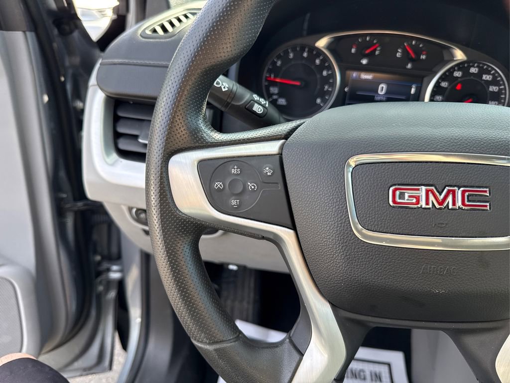 Used 2023 GMC Terrain SLE w/ Driver Convenience Package image 28