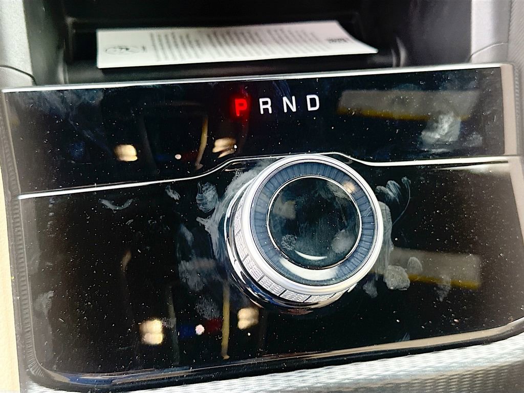 New 2026 Jeep Grand Cherokee L Limited RWD image 17
