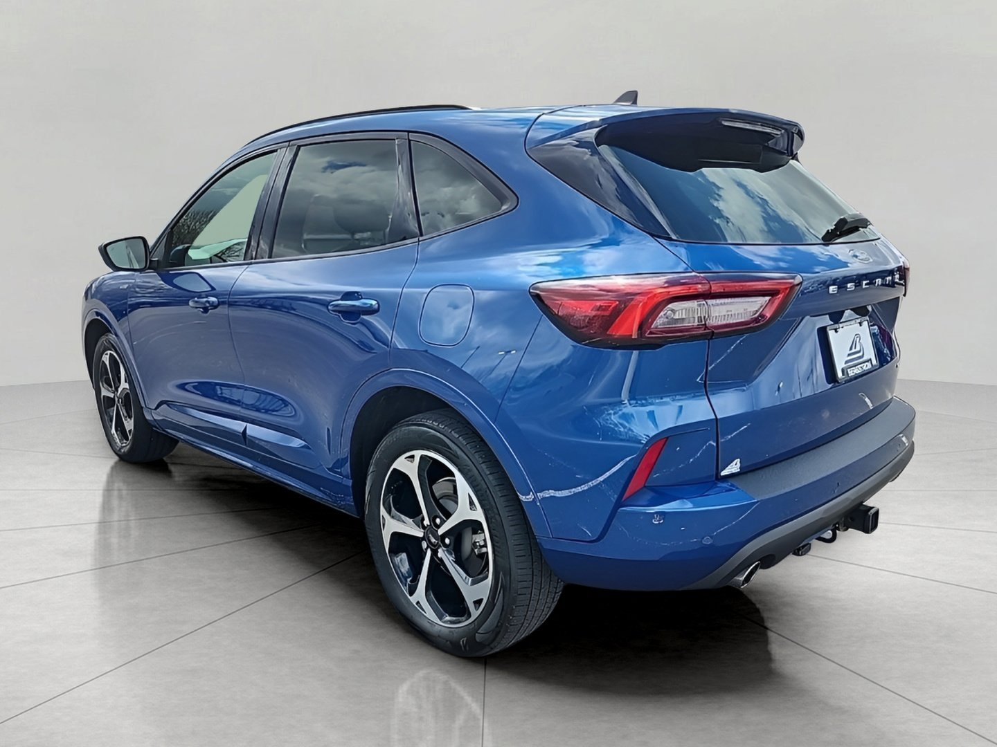 Certified 2023 Ford Escape ST-Line Select w/ Tech Pack #2 AWD/4WD image 9