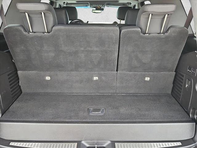 Used 2019 Cadillac Escalade Luxury AWD/4WD image 6