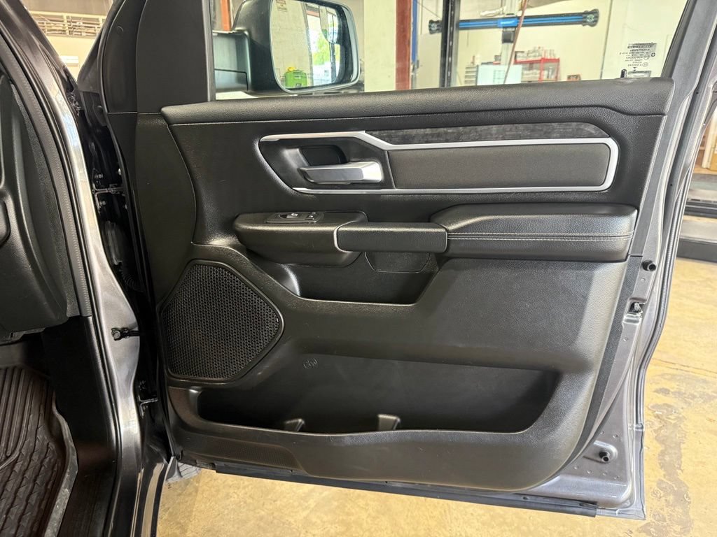 Used 2023 RAM 1500 Big Horn AWD/4WD image 36