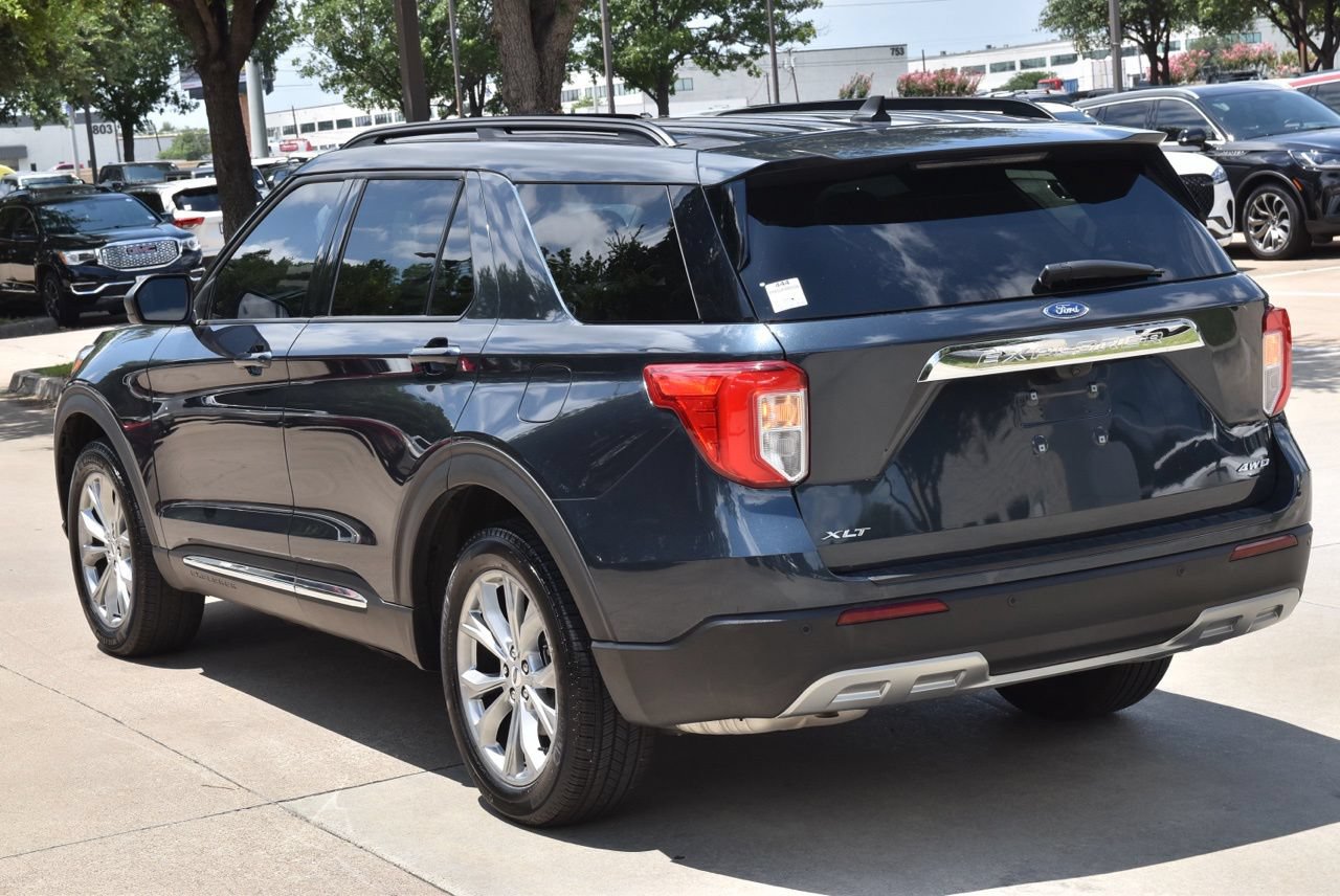 Certified 2024 Ford Explorer XLT w/ Equipment Group 202A AWD/4WD image 10