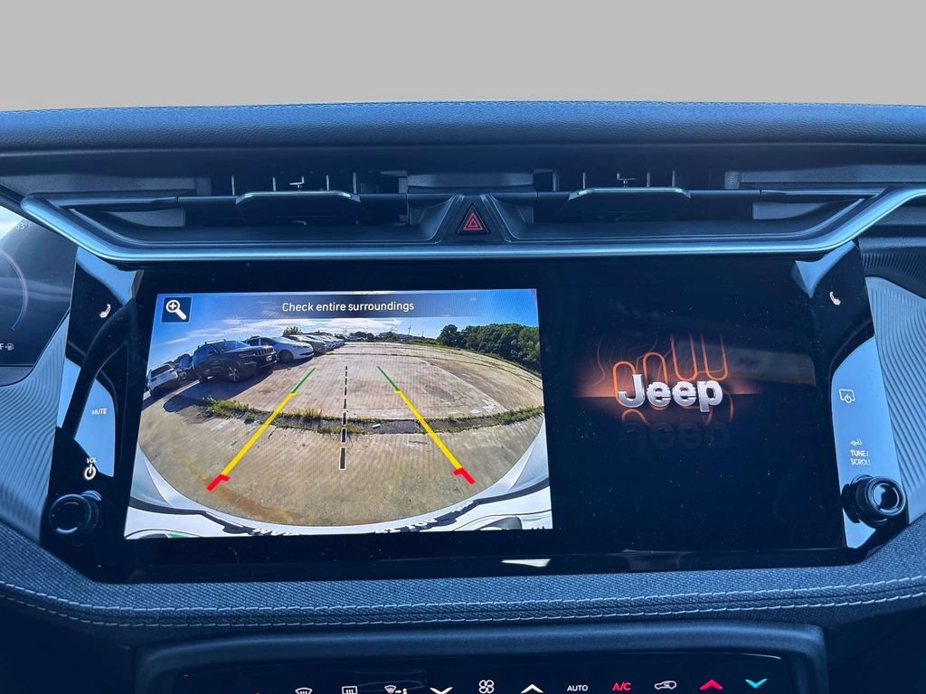 New 2026 Jeep Cherokee Laredo AWD/4WD image 9