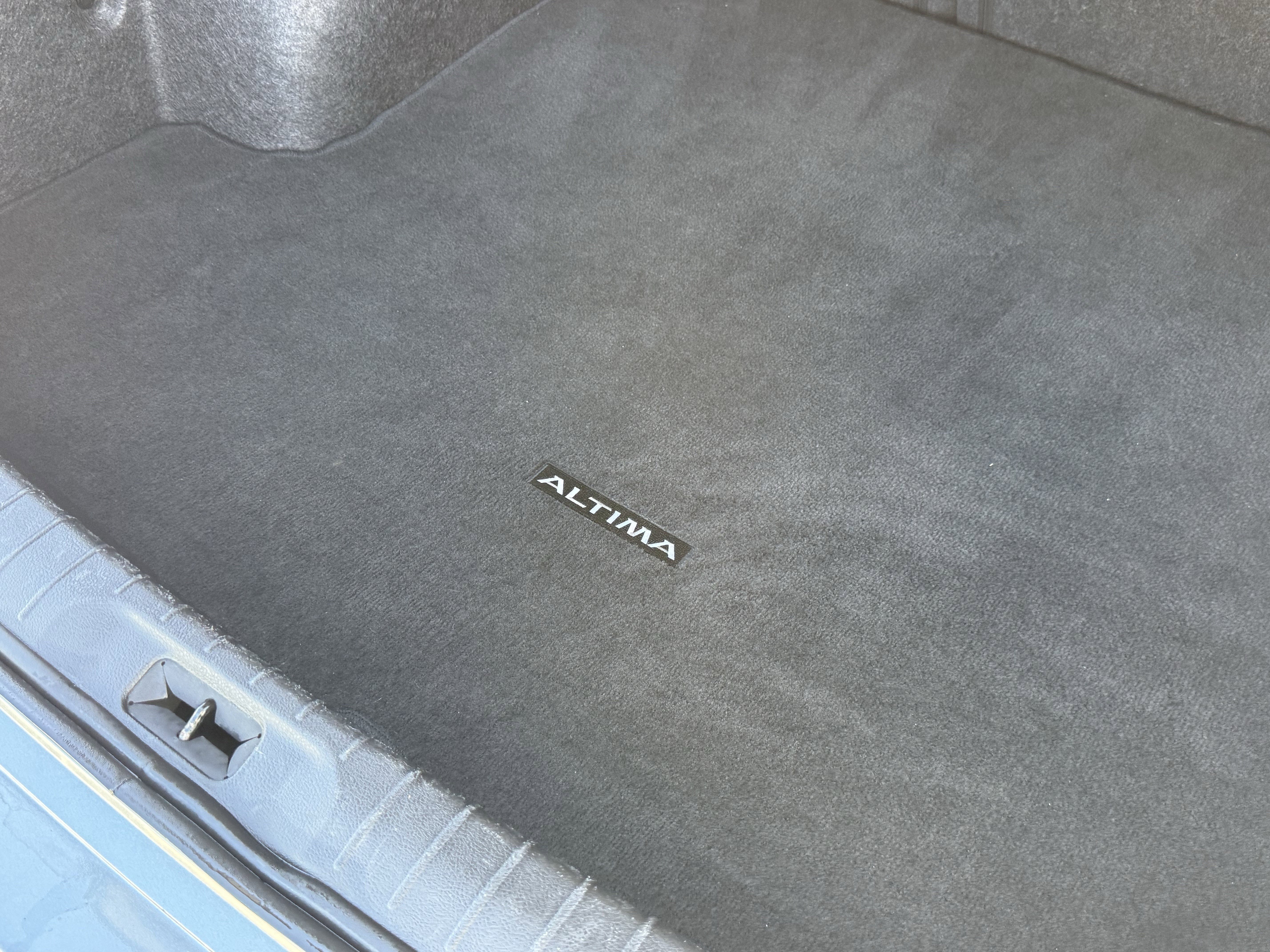 Used 2024 Nissan Altima 2.5 SV image 30