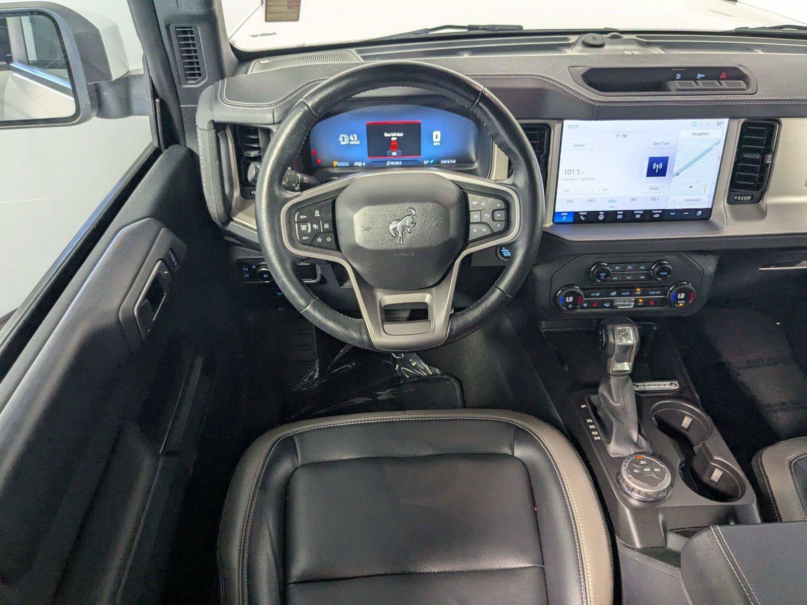 Used 2025 Ford Bronco Outer Banks AWD/4WD image 40