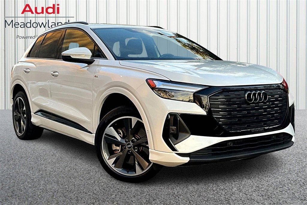 Used 2024 Audi Q4 e-tron Premium Plus image 3