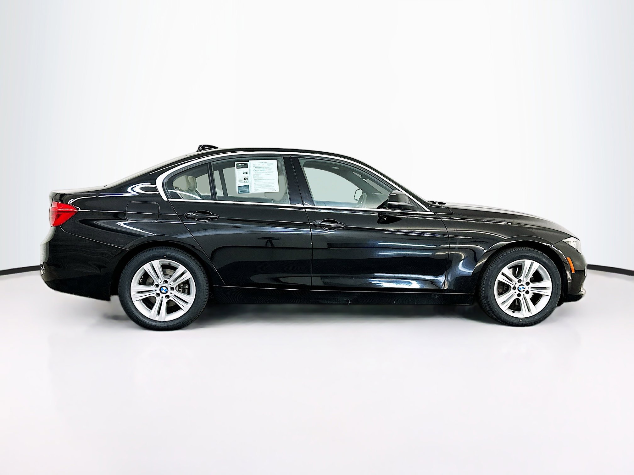 Used 2017 BMW 330i xDrive Sedan image 10