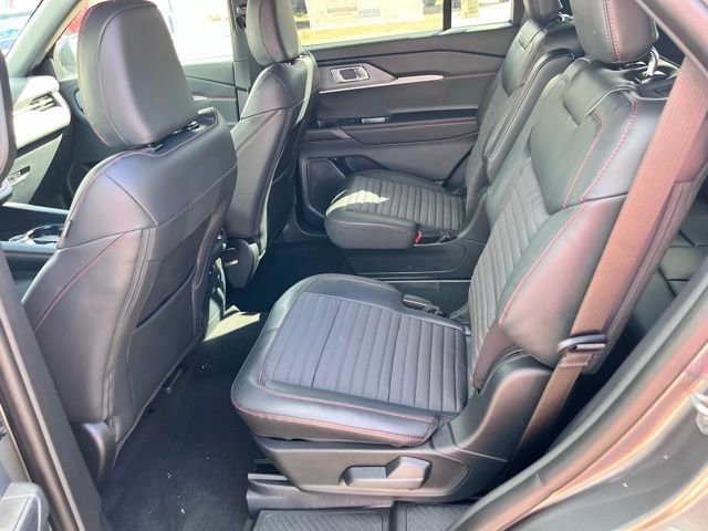 New 2026 Ford Explorer ST-Line w/ ST-Line Street Pack image 17