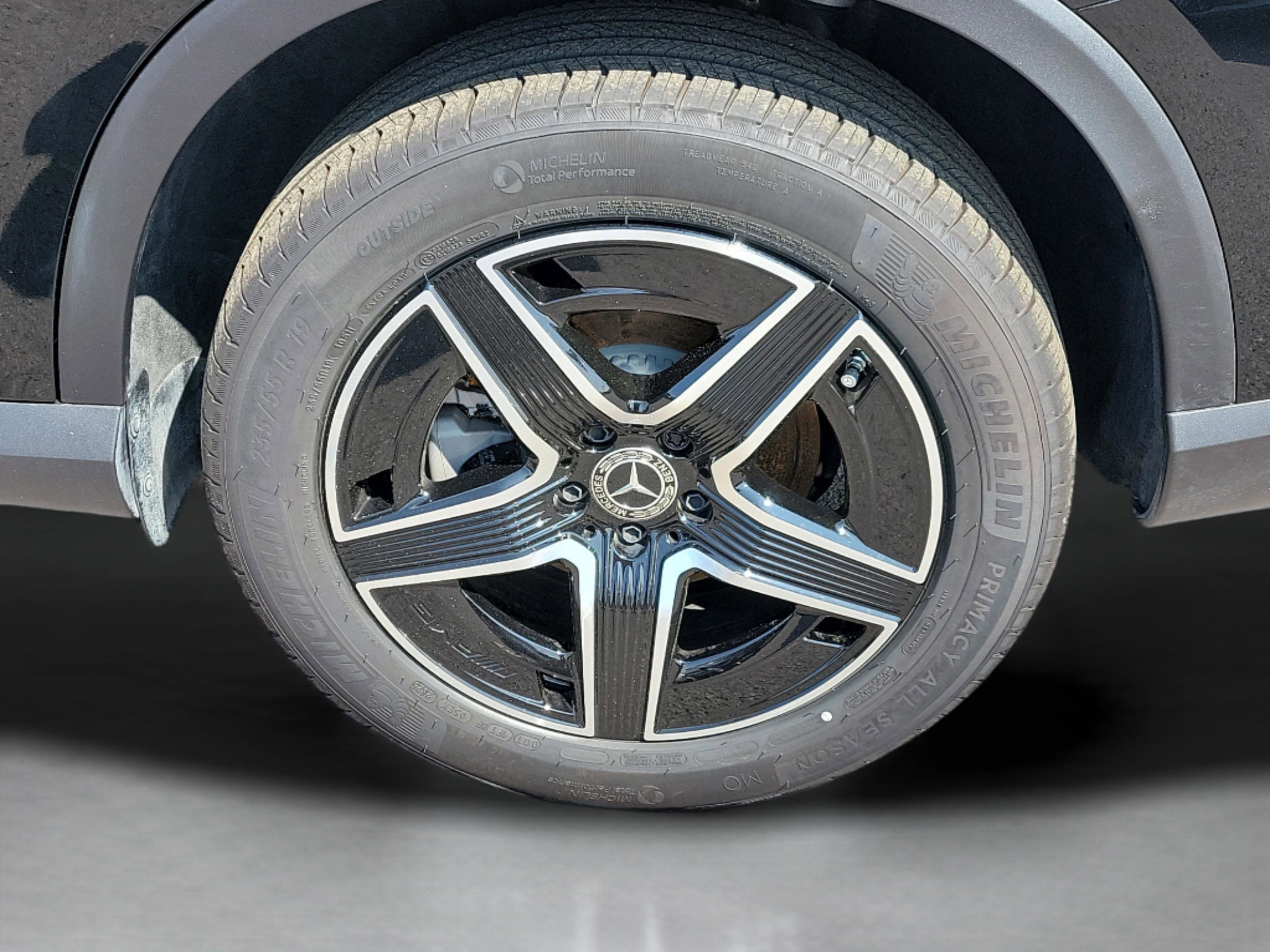Certified 2026 Mercedes-Benz GLC 300 4MATIC image 9