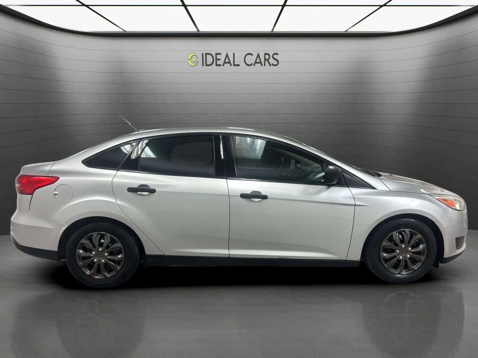 Used 2016 Ford Focus S FWD image 4