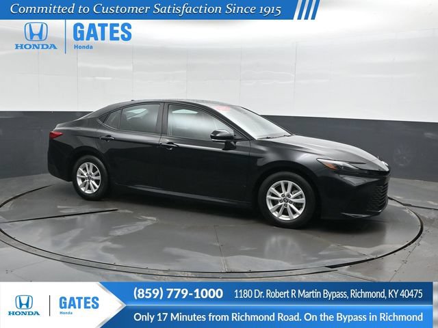 Used 2025 Toyota Camry LE w/ Convenience Package FWD image 1
