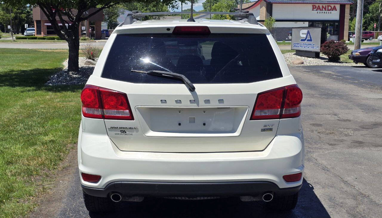 Used 2014 Dodge Journey SXT FWD image 5