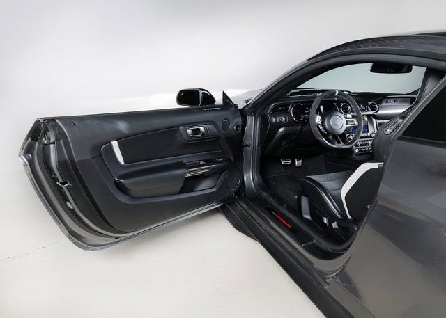 Used 2022 Ford Mustang Shelby GT500 w/ Technology Package image 26