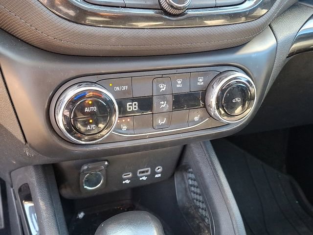 Used 2023 Chevrolet TrailBlazer LT w/ Sun and Liftgate Package AWD/4WD image 13