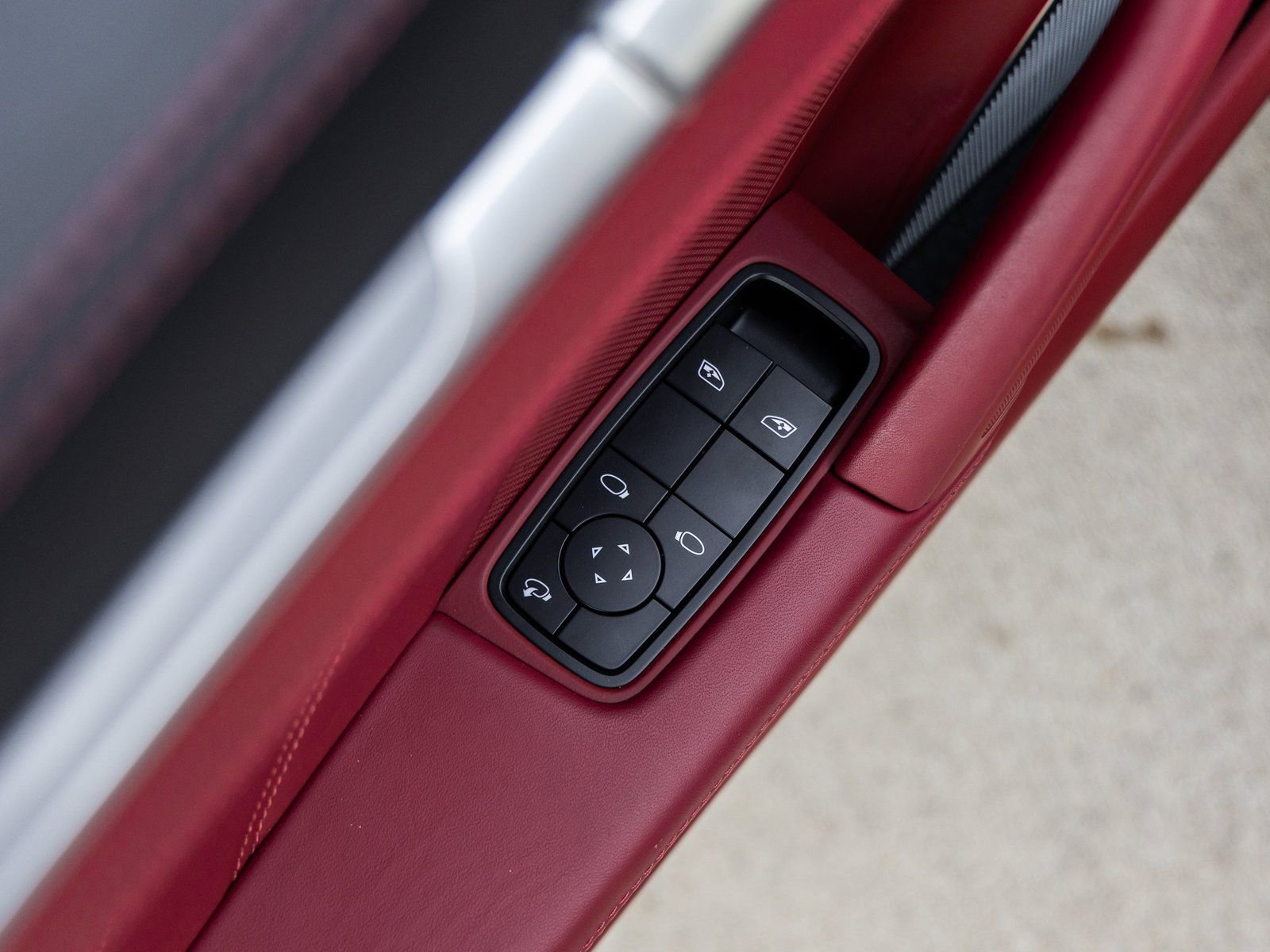 Used 2025 Porsche 911 Turbo S image 22