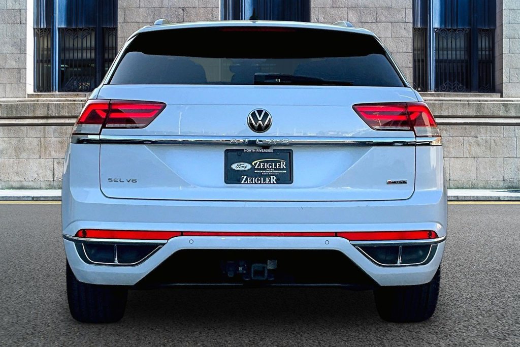 Used 2022 Volkswagen Atlas Cross Sport SEL Premium R-Line AWD/4WD image 4