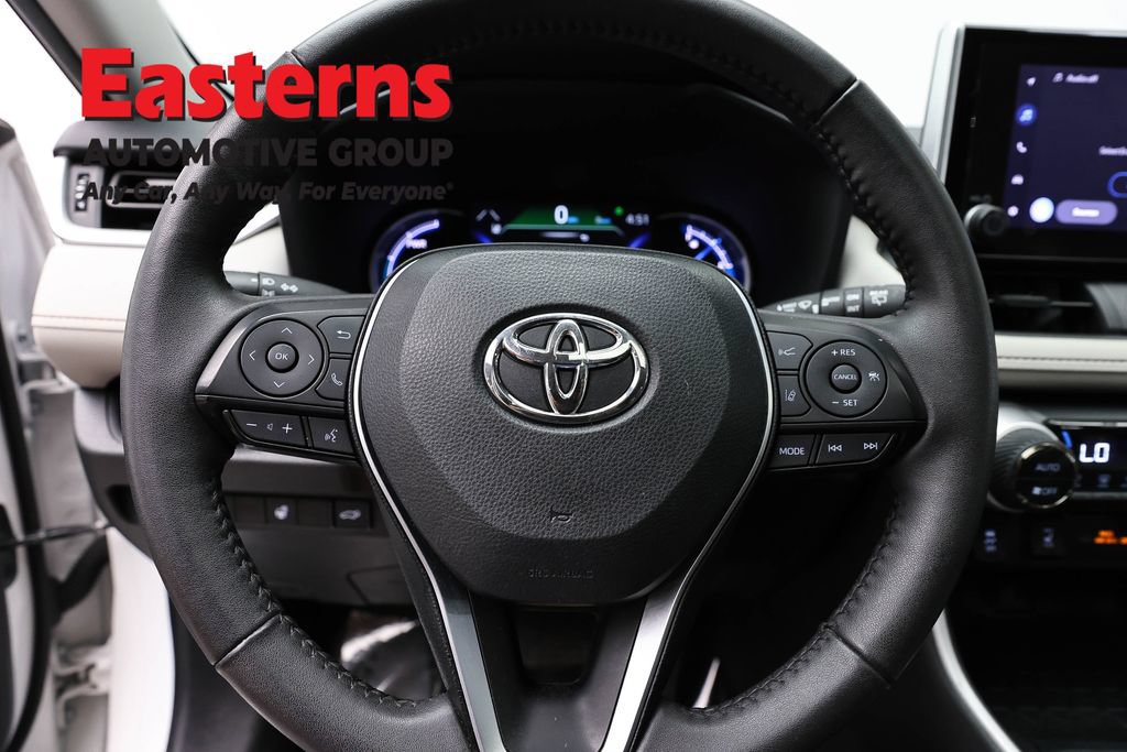 Used 2024 Toyota RAV4 XLE w/ Convenience Package AWD/4WD image 10