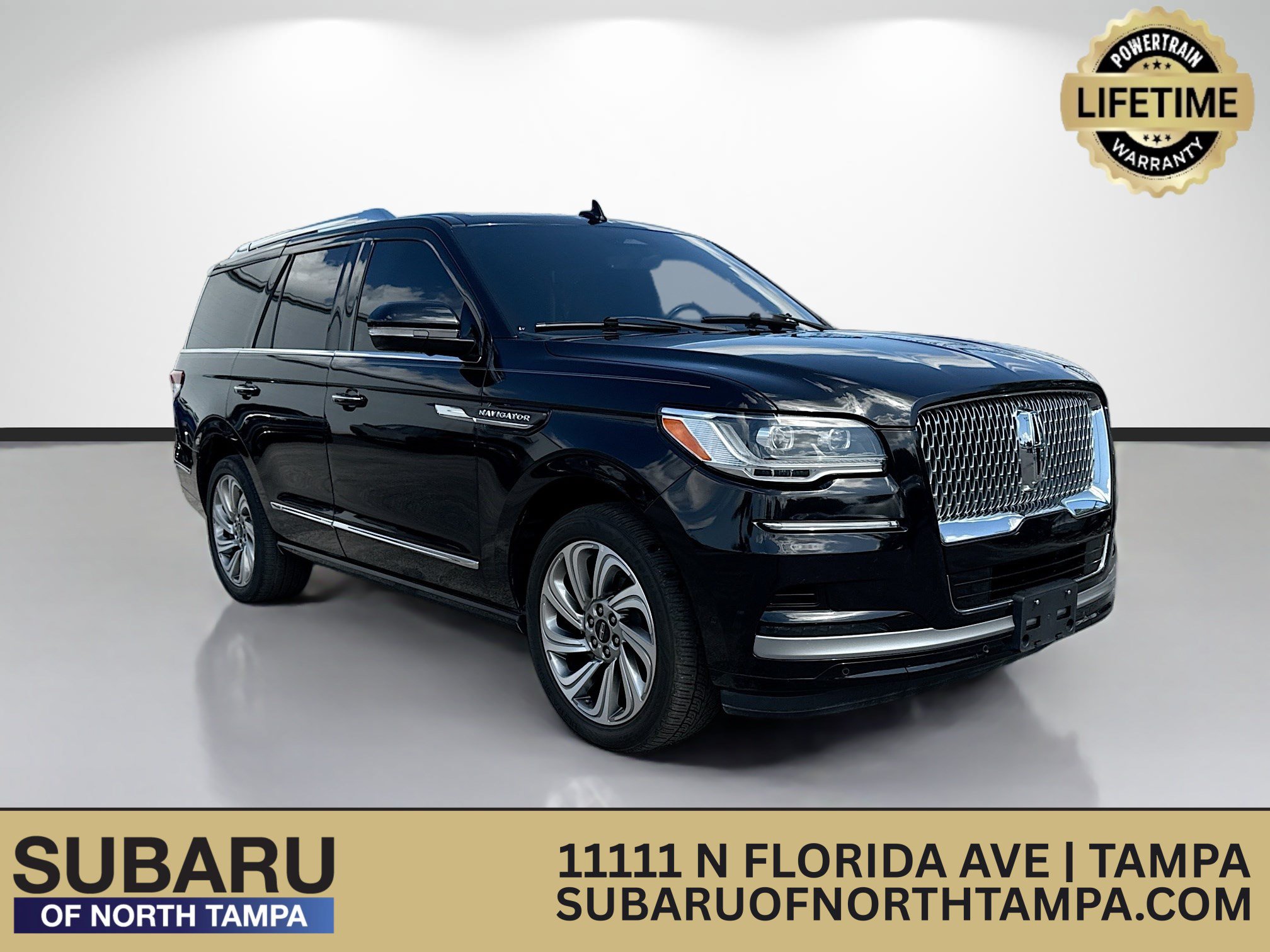 Used 2022 Lincoln Navigator Reserve AWD/4WD image 1