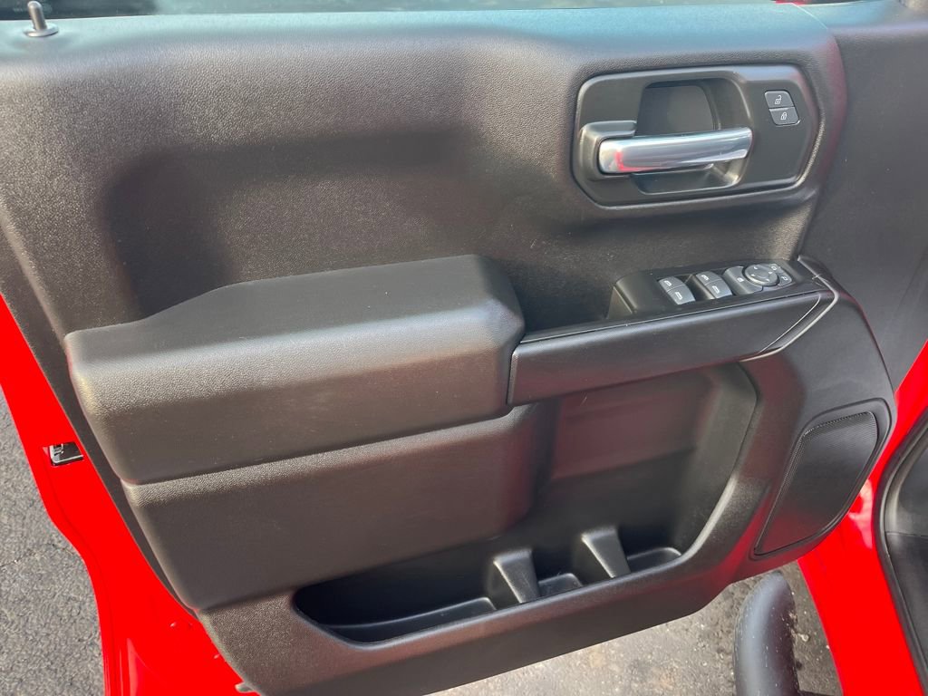 Used 2025 Chevrolet Silverado 1500 Custom w/ Turbomax Blackout Package image 19