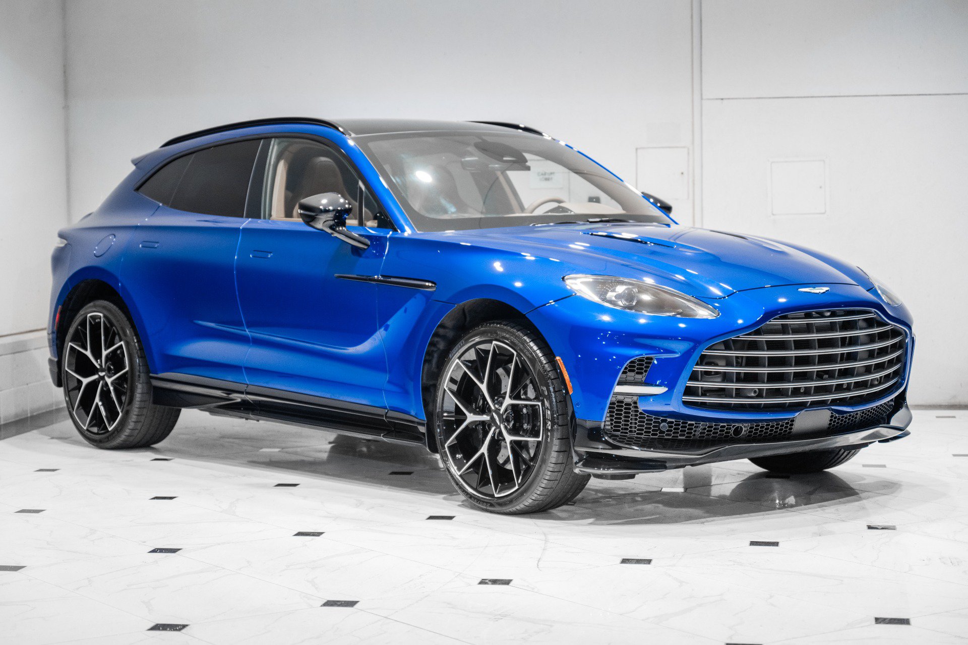 New 2026 Aston Martin DBX 707 AWD/4WD image 1