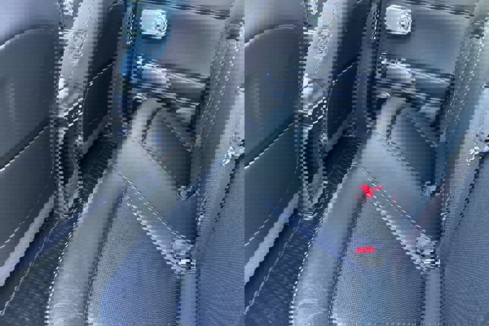 Used 2023 Genesis GV60 Advanced image 4