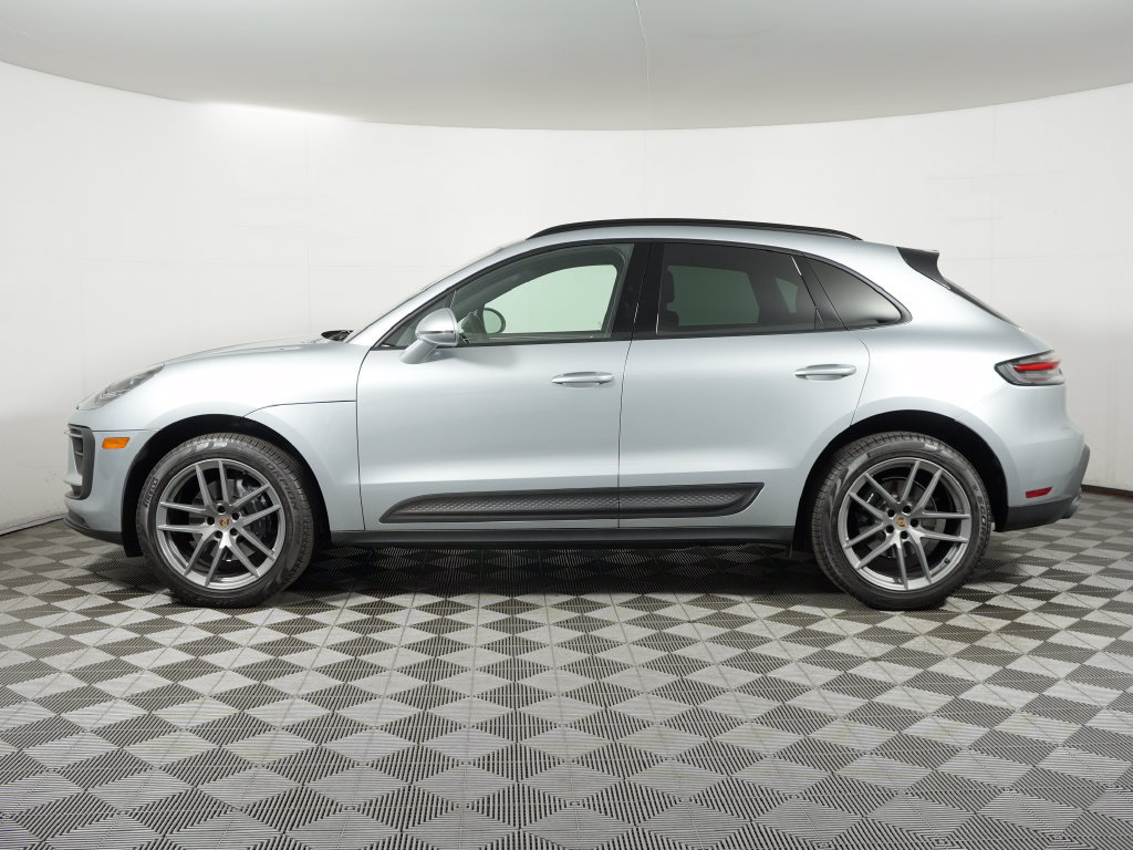Certified 2023 Porsche Macan Turbo AWD/4WD image 2