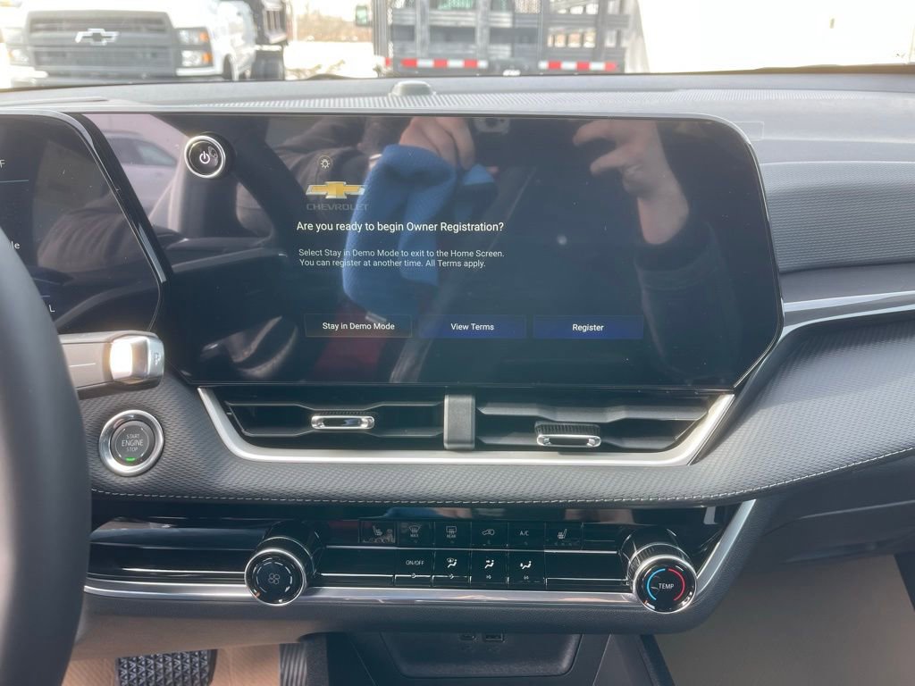 New 2026 Chevrolet Equinox LT w/ Safety and Technology Package image 16