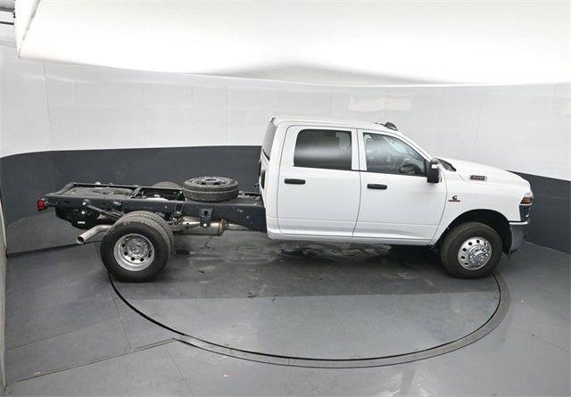 New 2026 RAM 3500 Tradesman w/ Chrome Appearance Group image 28